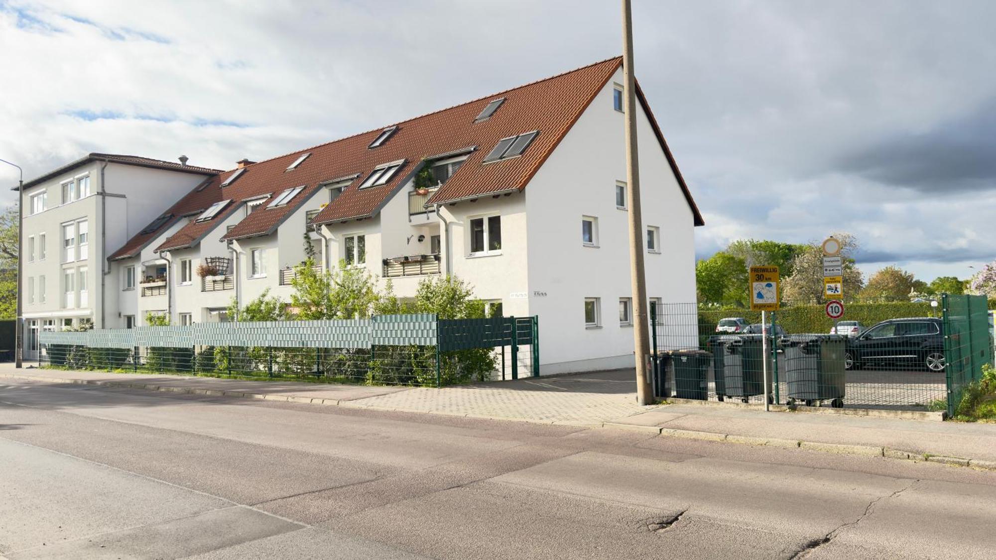 Fewo Am Park - 4P, Boxspringbett, Balkon, Smarttv, Gesundbrunnen, Familienfreundlich Halle  外观 照片